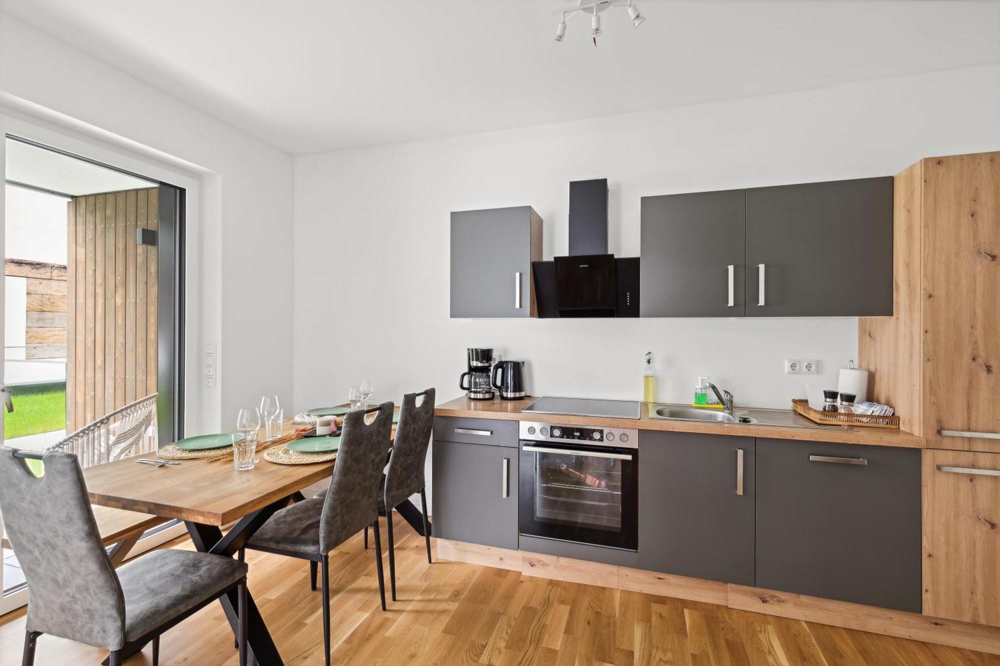 Sali Homes R4 - High-Quality Apartment With Terrace Bayreuth Exterior photo